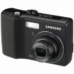 Online and on newsstands, PCPhoto is the top digital photography magazine. A compact digital camera with the sensor—and sensibility—of a D-SLR.